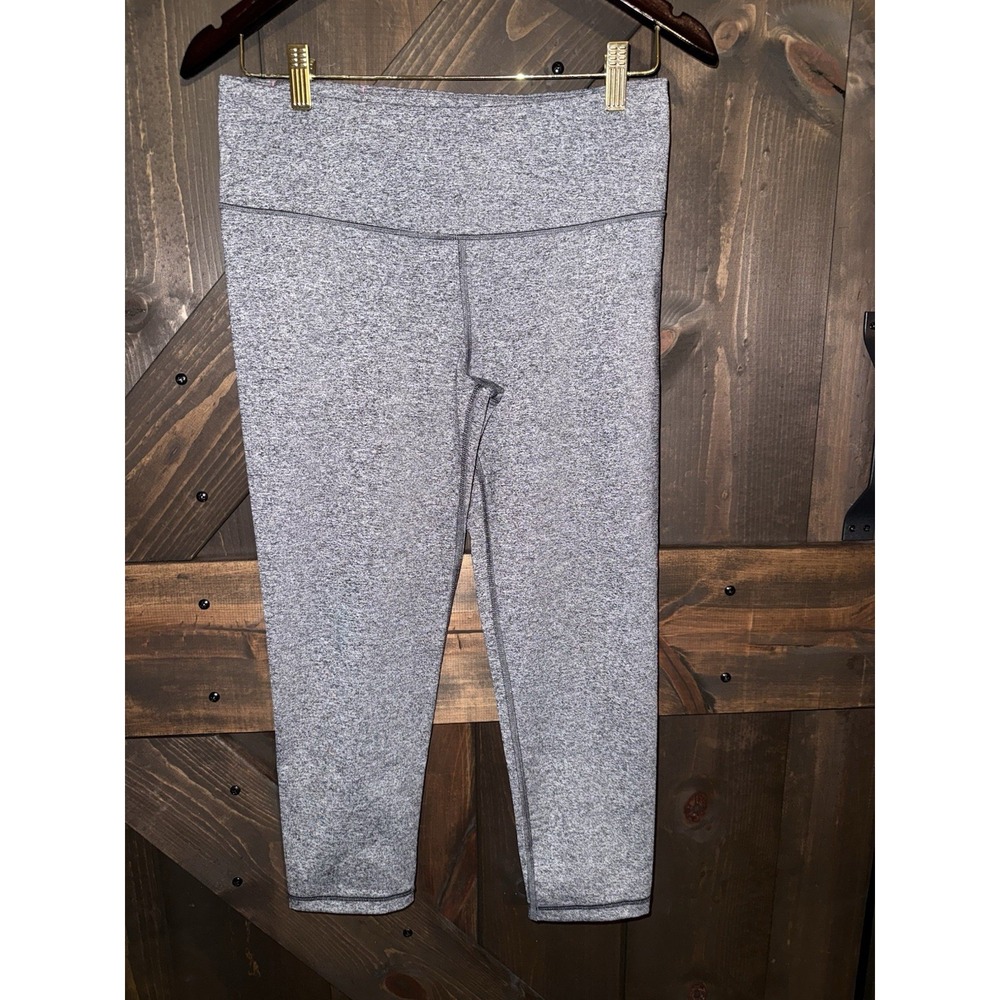 VICTORIA'S SECRET Sz Medium‎ M VSX SPORT KNOCKOUT CAPRI LEGGINGS GRAY